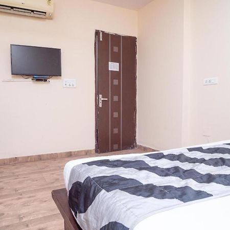 Hotel Gs International Couple Friendly At Delhi University Νέο Δελχί Εξωτερικό φωτογραφία
