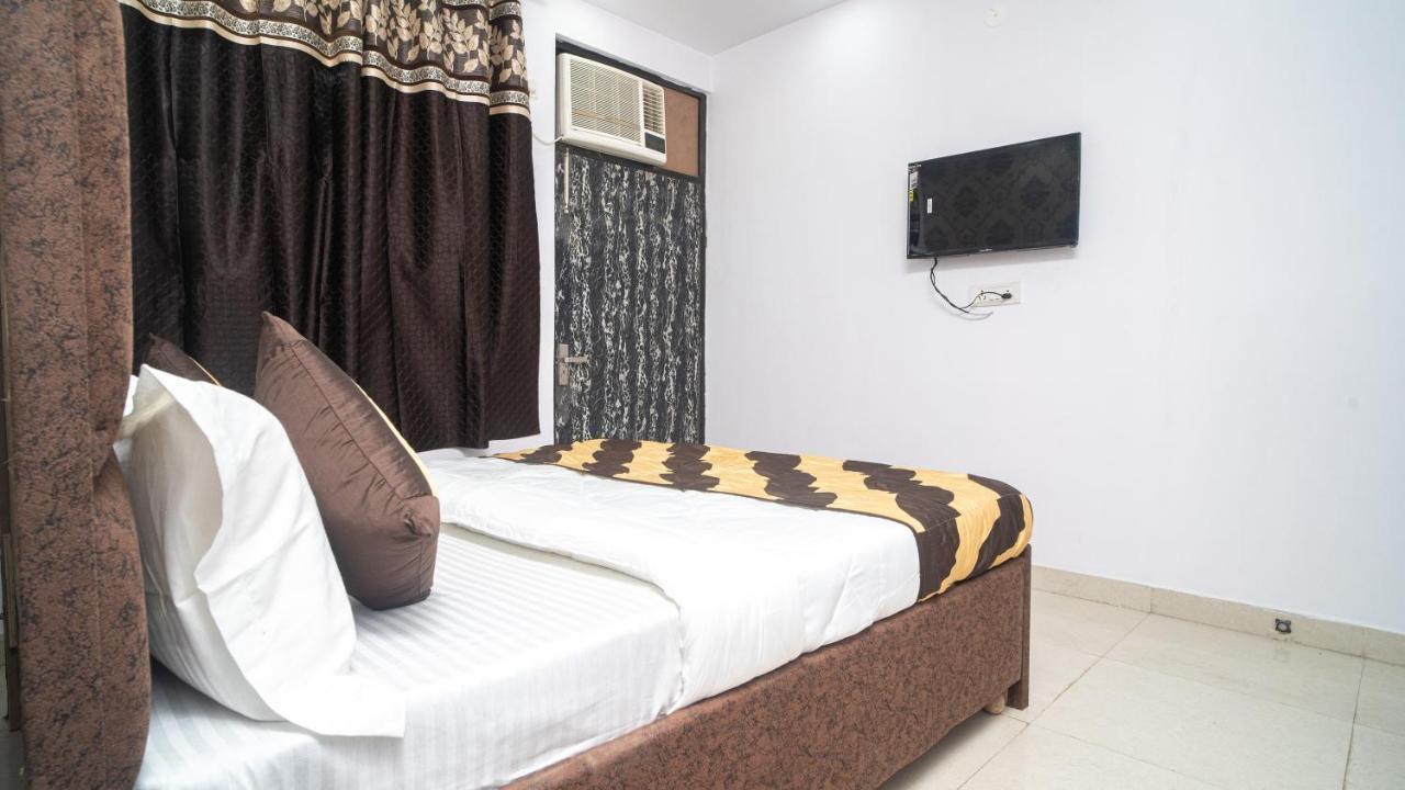 Hotel Gs International Couple Friendly At Delhi University Νέο Δελχί Εξωτερικό φωτογραφία
